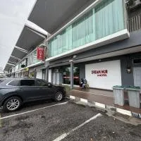 OYO 89497 Dream Nur Hotel, hotel en Tranquerah