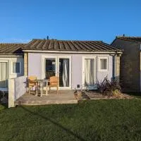 Saltbox B4 holiday cottage, hotel u gradu Freshwater
