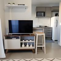 Apto com Wi-fi e garagem -, hotel cerca de Aeropuerto de Londrina - Governador José Richa - LDB, Londrina