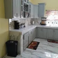 Vacation Suite: Portmore şehrinde bir otel