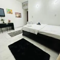 MBZ - Master Room, Hotel in Abu Dhabi