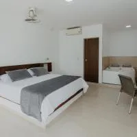Hotel Plataneras Confort, hotell i Turbo