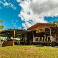 Quirquincho House Lodge, хотел в Пуерто Малдонадо