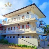 Lopez Hometel, hotel Santo Tomasban