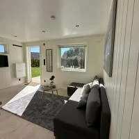 Kaldvell Stays Central - New Apartment、リレサンのホテル