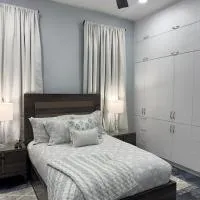 Serene Stays Naples, hotel u gradu 'Naples'