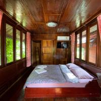 Healing House Holistic Farm Stay, hotel poblíž Letiště Nakhon Si Thammarat - NST, Ban Wet