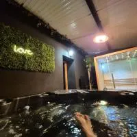 Homelove Spa, hotel v destinácii Neuilly-en-Thelle
