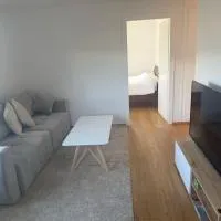 Appartement entier avec terrasse et jardin, hotel di Sion