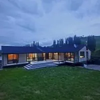 Lifestyle block Entire House、タイハピのホテル