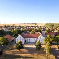 Kloster Hedersleben, hotel sa Hedersleben