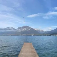 Chambre atypique 2 pers 400m du lac, hotel a Saint-Jorioz