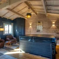 gite&spa individuel interieur privé-le bois de la pause-, hotel v destinácii Saint-Cybranet