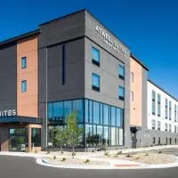 Atwell Suites Kansas City Airport by IHG, hotel in Kansas City