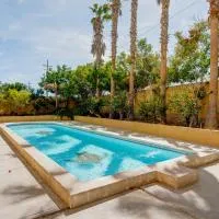 BEACH CONDO 3-Sleeps 8- Pool- WiFi- AC- Security, hotelli kohteessa San Felipe