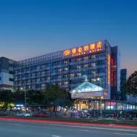 Vienna Hotel Shenzhen Fuyong Subway Station, hotel a Shenzhen