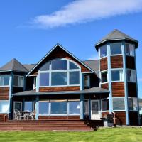 Stunning Beachside Vacation Rental for Family or Group Glamping Escapes to Alaska, hotel poblíž Port Graham Airport - PGM, Homer