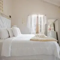 Barefoot Bliss Short Term Rental with pool in Colbeck Manor, hotel em Claremont