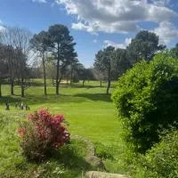 Appartement au cœur du golf, hotel en Pont-de-Larn