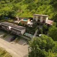Bora kuće na reci – hotel w Belgradzie
