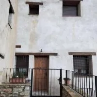 Casa Cantara, 1-Patio 2-Moreria 3-Atico, hotel in Tronchón