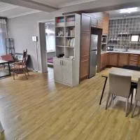 Cozy Home at Gangneung Central Market, hotel Kangrungban