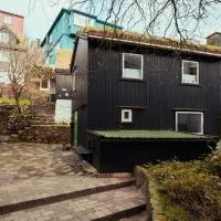 Central Tórshavn Stay in the Charming Old Town – hotel w mieście Torshavn