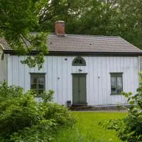 Alstrums gård, hotell i Killstad