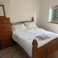 Small cottage on rural equestrian farm suitable for 2 adults and 2 children under 10 maximum, hotel Skegnessben