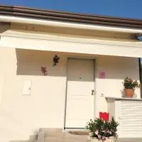La Casina di Nonna Altea، فندق في ماسا