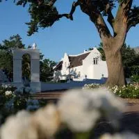 Adara Palmiet Valley Luxurious Boutique Farm Hotel, מלון בפארל