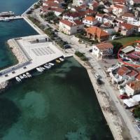 Apartment and rooms SIDRO, hotel din Petrcane