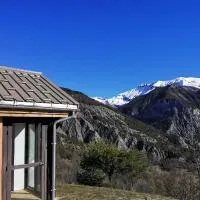 Gîte-Auberge l'écureuil, hotel i Châteauneuf-dʼEntraunes