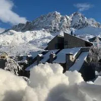 Chalet Anayet Lodge Luxury 5 Stars in Formigal, hotel v destinaci Formigal