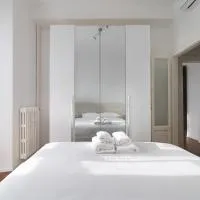 Moderno bilocale vicino Aeroporto Linate Self check-in 24h & WiFi veloce, hotel em Lambrate