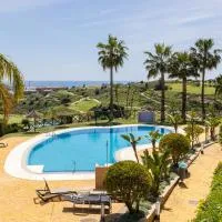 Apartment with Private Terrace Calanova Golf by AORA STAY – hotel w mieście Mijas Costa