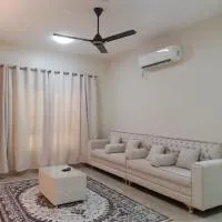 Al Khashabah Apartment شقة في طريق إزكي - سناو, hotel u gradu 'Mukhtari‘'