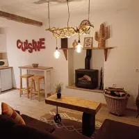 Pays de Joie - Gite La Guitare, hotel a Limalonges