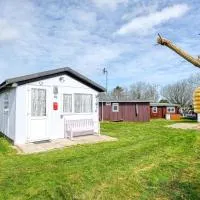 Two Hoots Chalet, hotel din Mundesley