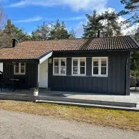 Stuga i Hällestrand, Strömstad, hotel di Strömstad