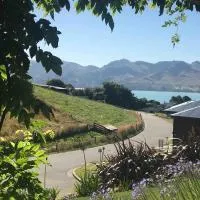 Luxury Diamond Harbour Retreat with Ocean Views, hotel u gradu Diamond Harbour