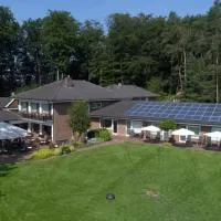 Hotel Café Wahlde Restaurant، فندق في Neuenkirchen-Vörden