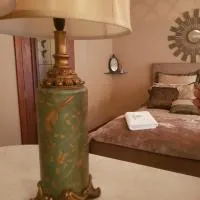 Overdale Luxury Spa Suite, hotelli kohteessa Harefield