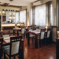 Hotel-24, ξενοδοχείο σε Πλοκ