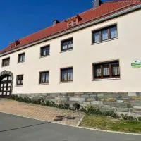 Ferienwohnung Dreyhaupt, hotel din Tegau