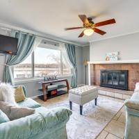 Belleville Lake House with Fire Pit and Patio!, hotel poblíž Willow Run Airport - YIP, Belleville