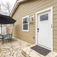 Elm Street Cottage, hotel en Seguin