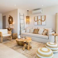 Aelia - Chic 2-BR Apartment & Balcony in Larnaca, khách sạn gần Sân bay Quốc tế Larnaca - LCA, Larnaka