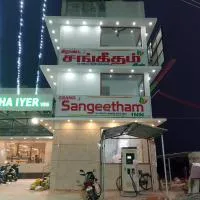 Grand Sangeetham Inn, hotell i Tiruchchendur