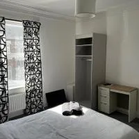 ResiLets - Ground Plessey Road Apt, hotel a Cowpen